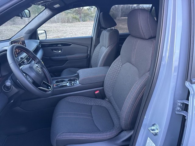 New 2026 Honda Pilot Sport image 18