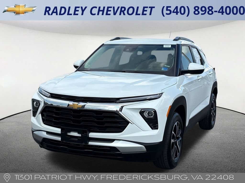 Certified 2025 Chevrolet TrailBlazer LT AWD/4WD image 1