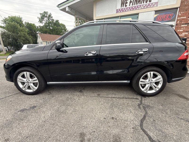 Used 2014 Mercedes-Benz ML 350 4MATIC w/ Premium 1 Package image 8