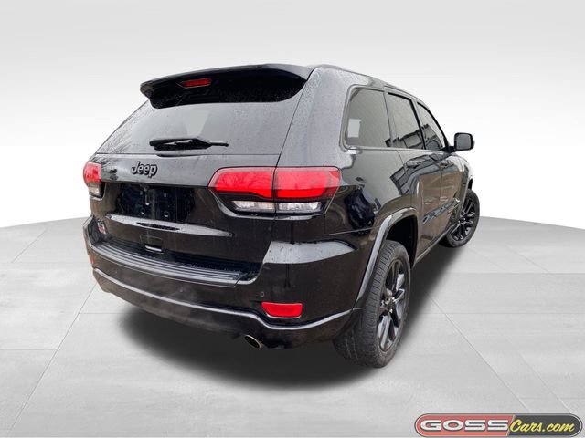 Certified 2022 Jeep Grand Cherokee Laredo X image 3