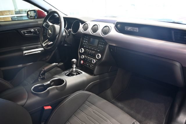 Used 2015 Ford Mustang GT RWD image 13
