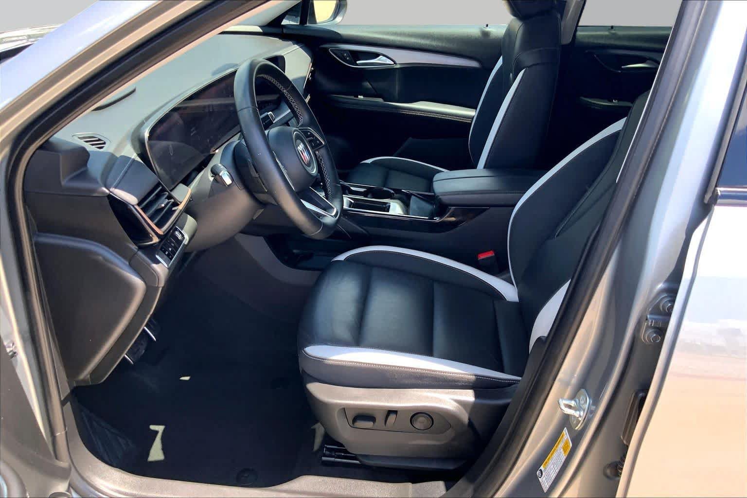 Used 2025 Buick Envision Sport Touring AWD/4WD image 7