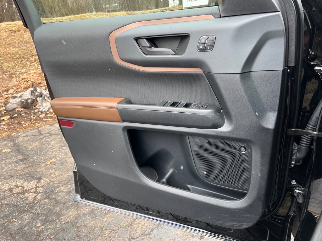 Used 2024 Ford Bronco Sport Outer Banks w/ Tech Package image 14