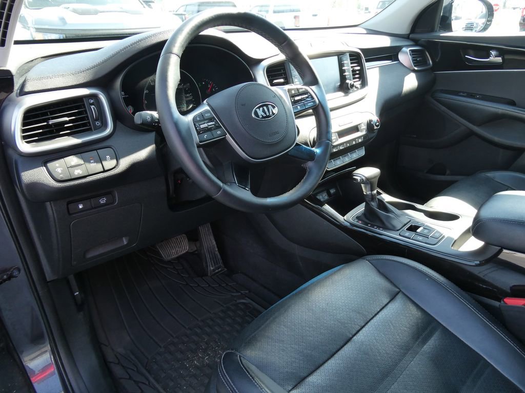 Used 2019 Kia Sorento EX w/ EX Touring Package image 23