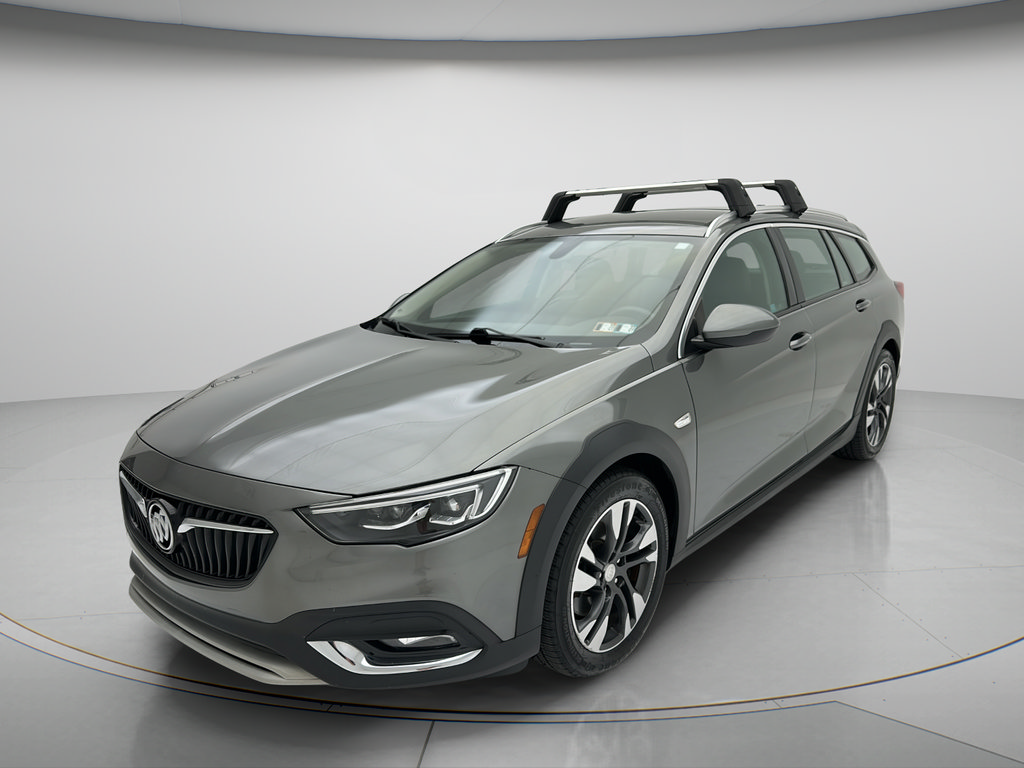 Used 2018 Buick Regal Essence w/ Driver Confidence Package #1 AWD/4WD image 3