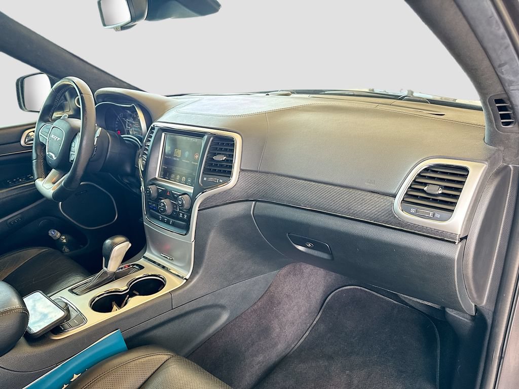 Used 2016 Jeep Grand Cherokee SRT AWD/4WD image 32