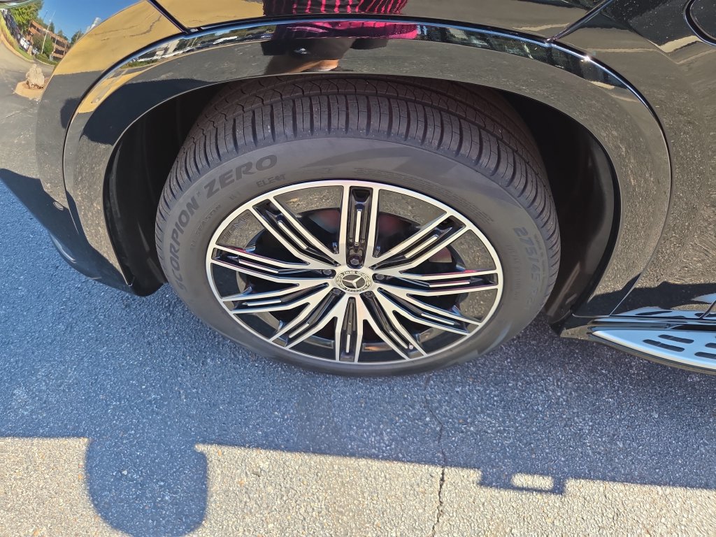 Certified 2023 Mercedes-Benz EQS 580 4MATIC SUV image 9