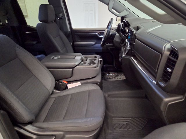 Used 2024 Chevrolet Silverado 1500 RST AWD/4WD image 17