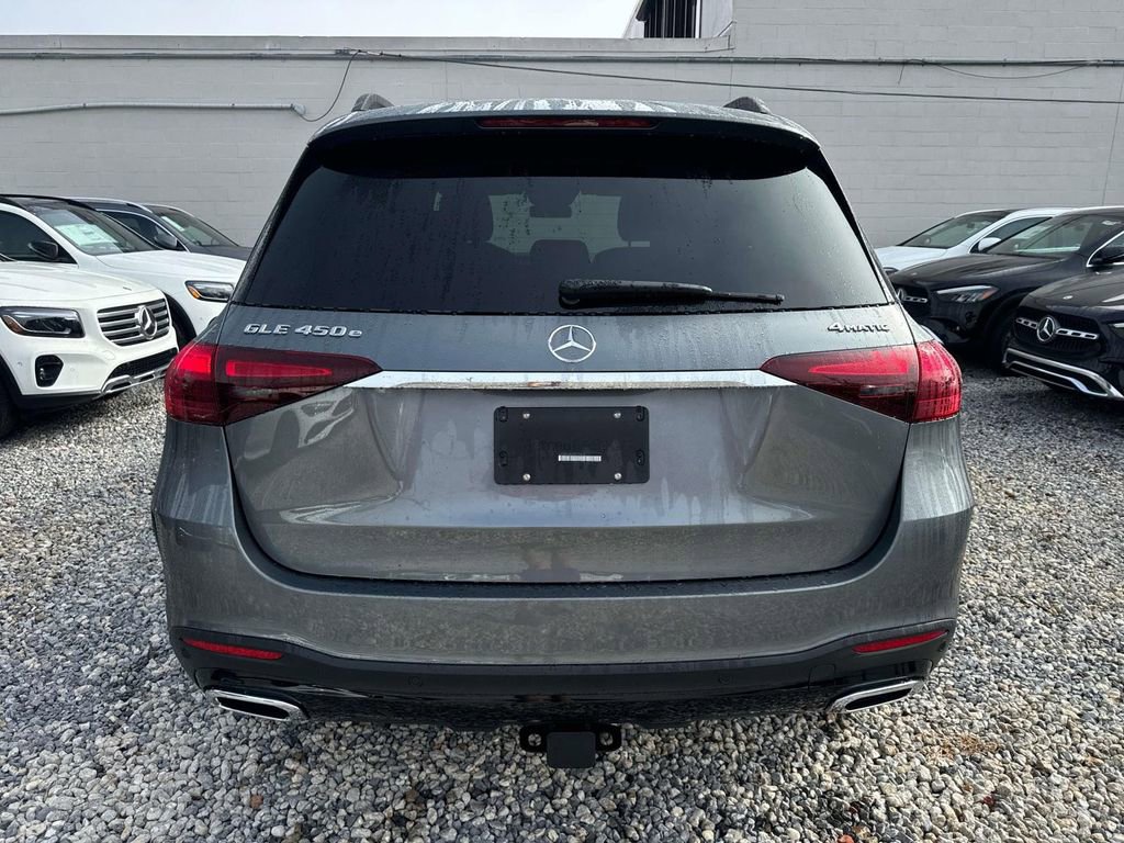 Used 2025 Mercedes-Benz GLE 450e 4MATIC image 5