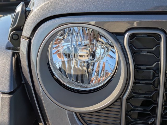 New 2026 Jeep Gladiator Sport AWD/4WD image 10