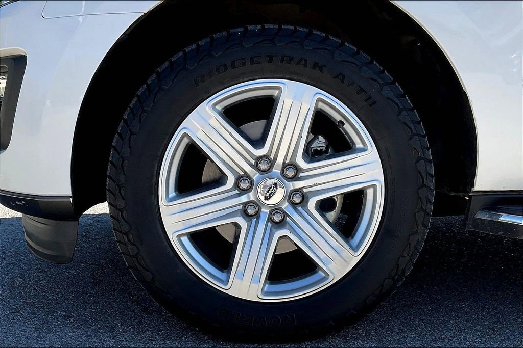 Used 2018 Ford Expedition XLT w/ Equipment Group 202A image 8