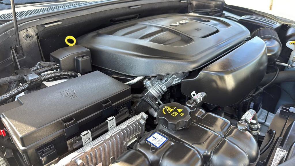 Used 2019 Jeep Grand Cherokee Overland RWD image 20