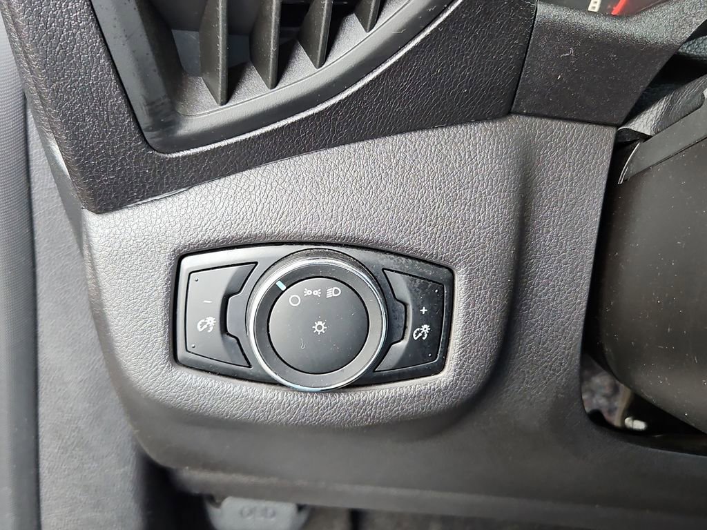 Used 2018 Ford Transit Connect XL image 15