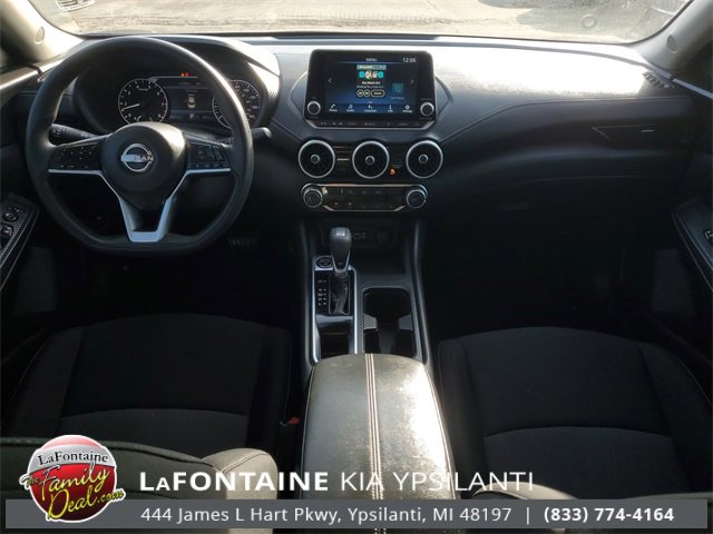 Used 2025 Nissan Sentra SV image 27