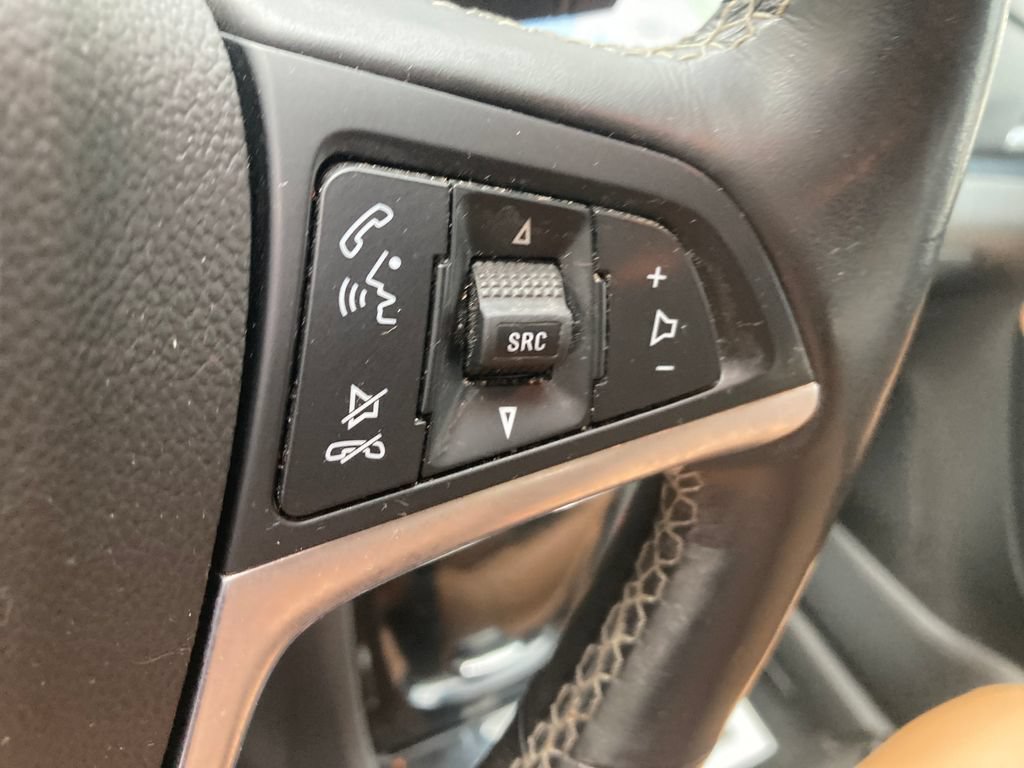 Used 2019 Buick Encore Essence w/ Experience Buick Package AWD/4WD image 44