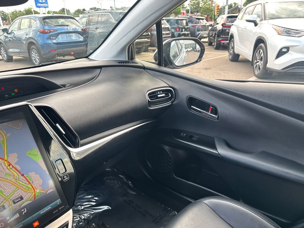 Used 2019 Toyota Prius Prime Advanced FWD image 29
