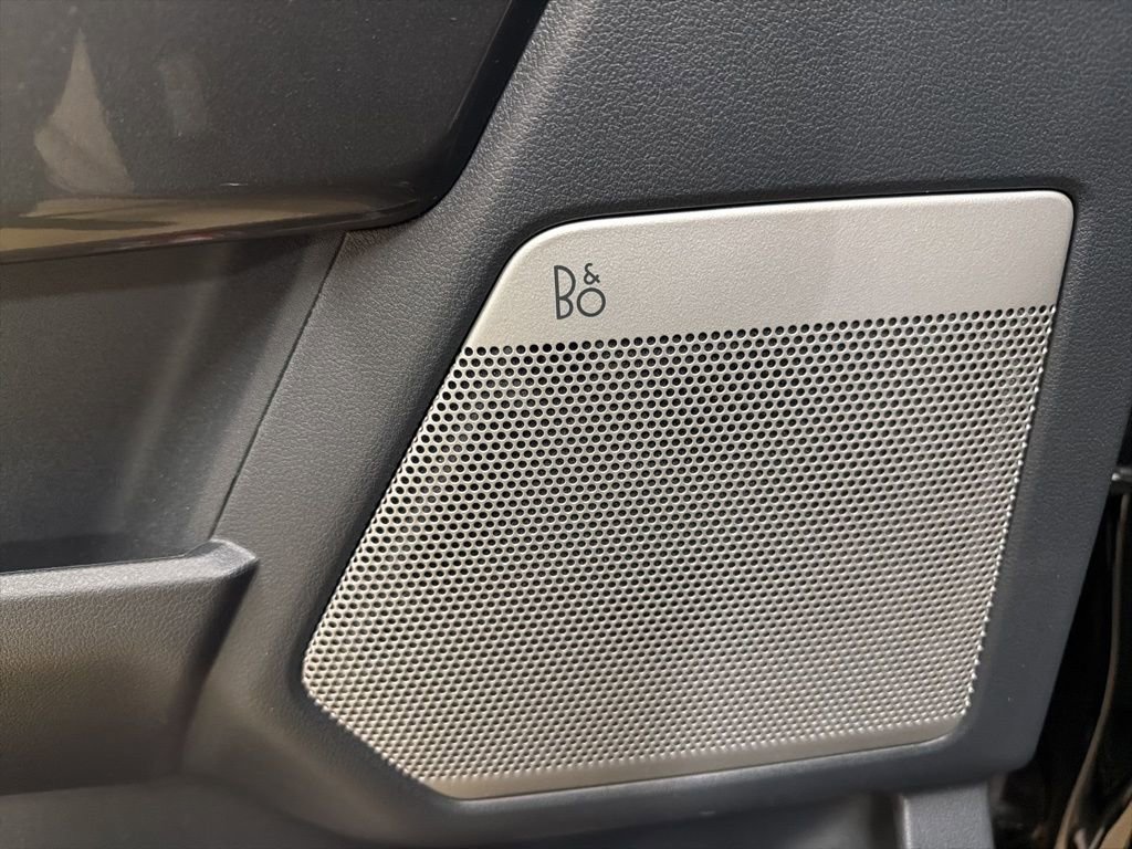 Certified 2022 Ford F150 XLT w/ Equipment Group 302A High image 20