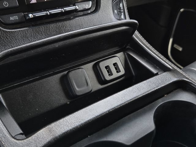 Used 2019 Chevrolet Suburban Premier AWD/4WD image 21
