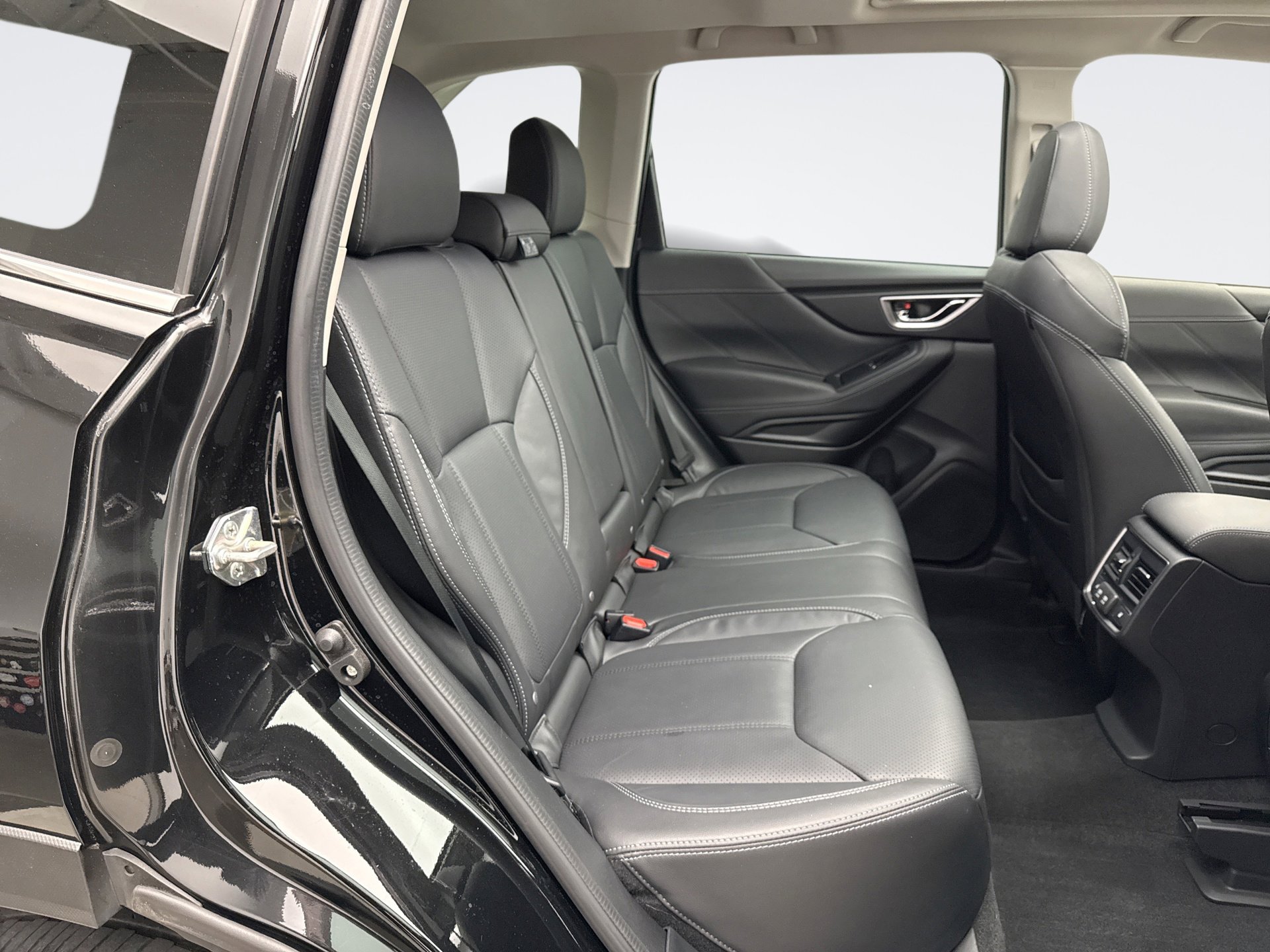 Used 2022 Subaru Forester Touring image 20