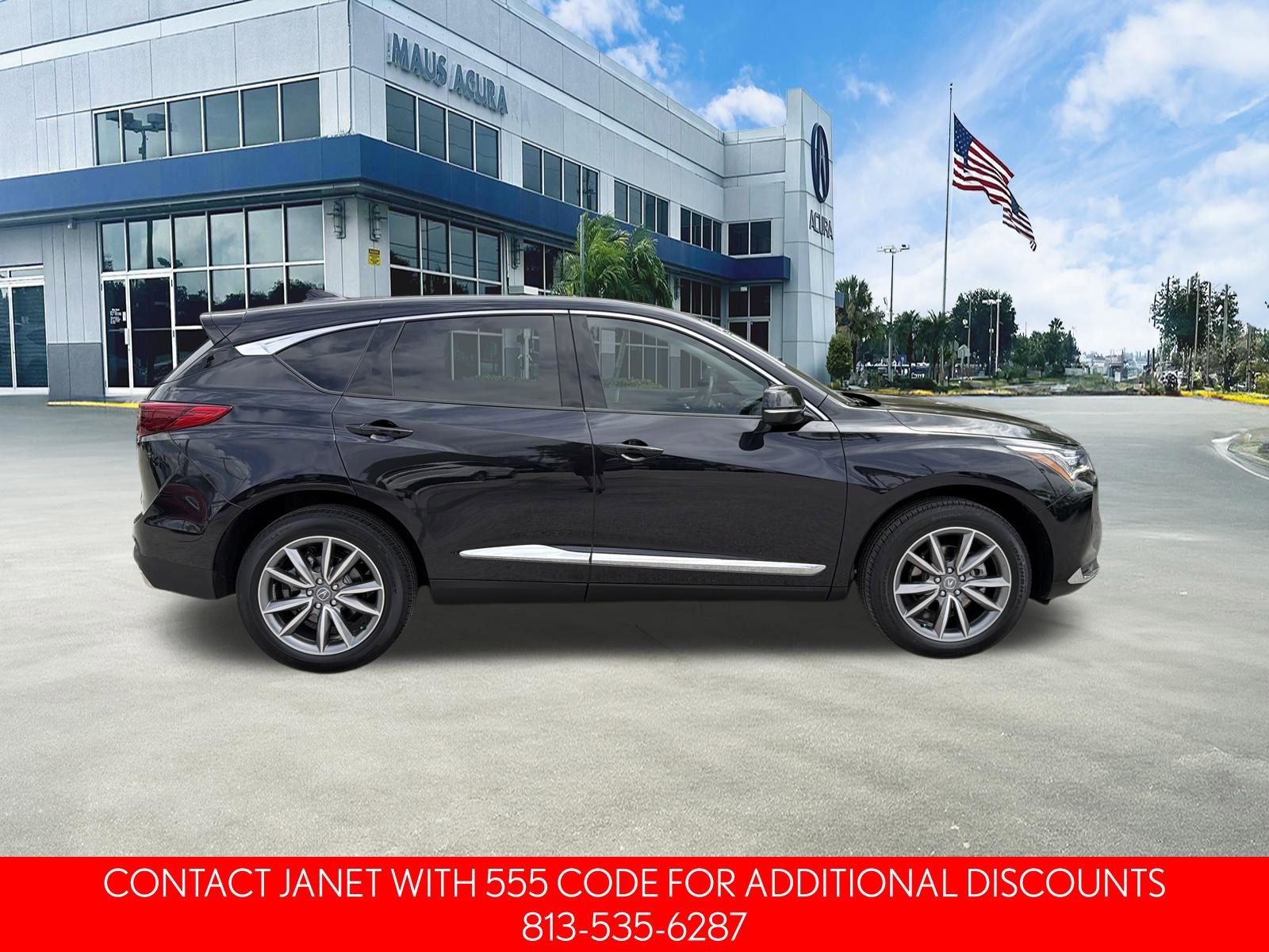 Used 2023 Acura RDX w/ Technology Package image 3