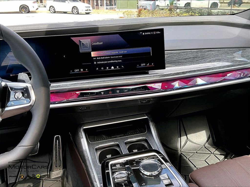Used 2025 BMW 740i 740i w/ Premium Package image 8