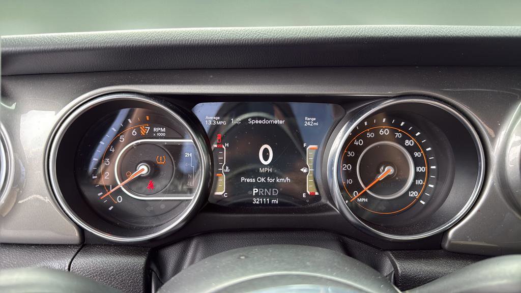 Used 2022 Jeep Gladiator Overland w/ Safety Group image 20