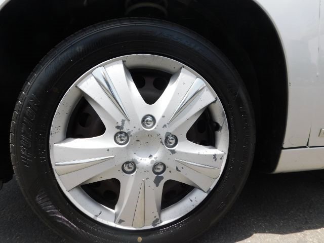 Used 2009 Chevrolet HHR LS image 9