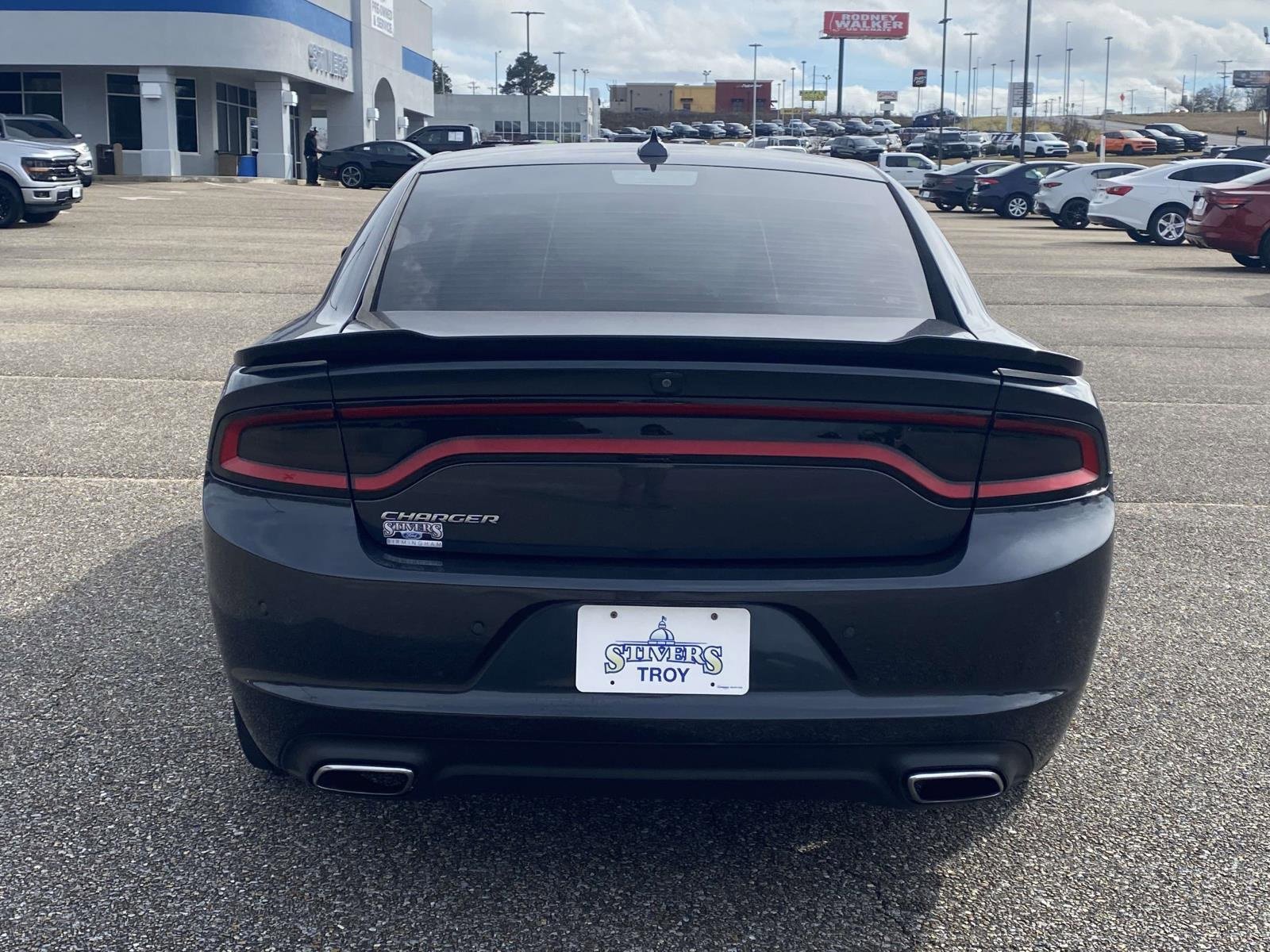 Used 2018 Dodge Charger SXT Plus image 6