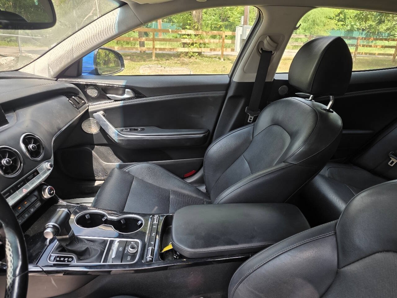 Used 2019 Kia Stinger Premium AWD/4WD image 10