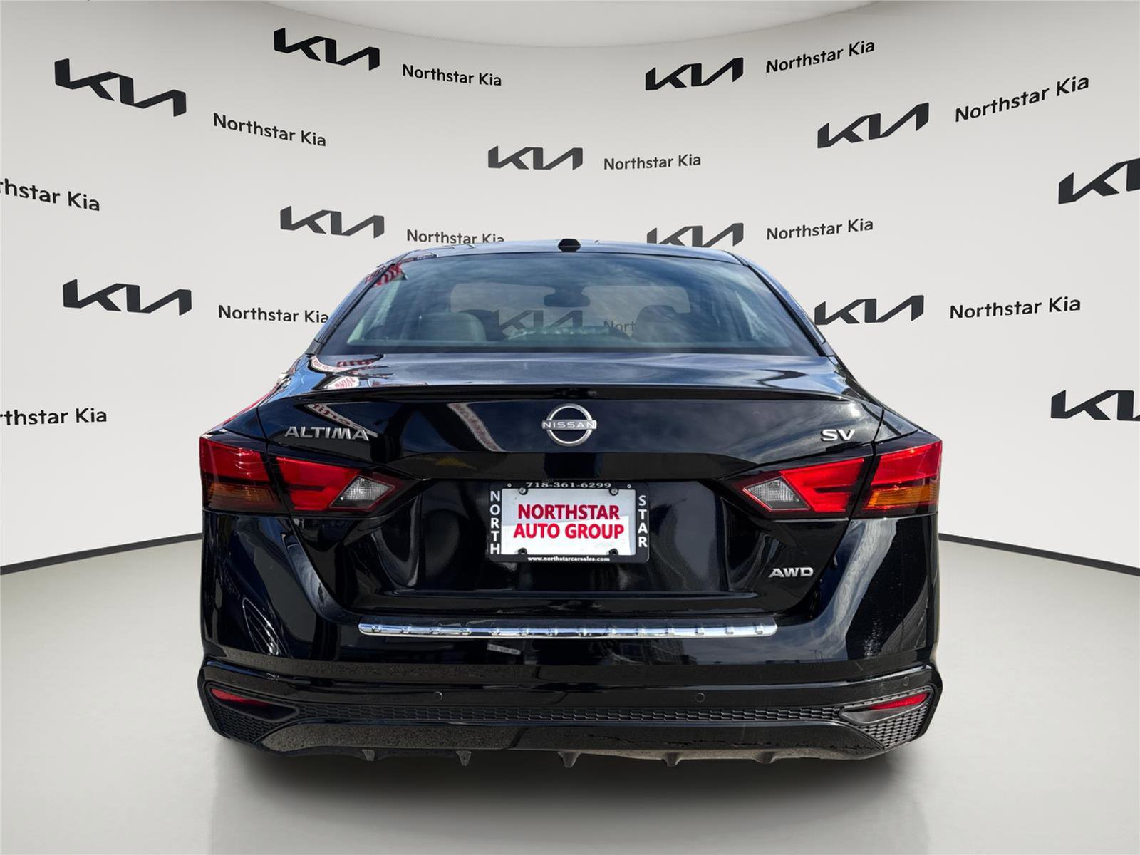 Used 2023 Nissan Altima 2.5 SV image 5