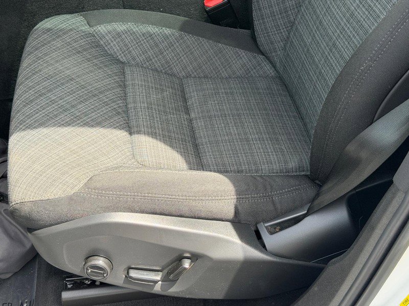 Certified 2023 Volvo XC60 B5 Core AWD/4WD image 25