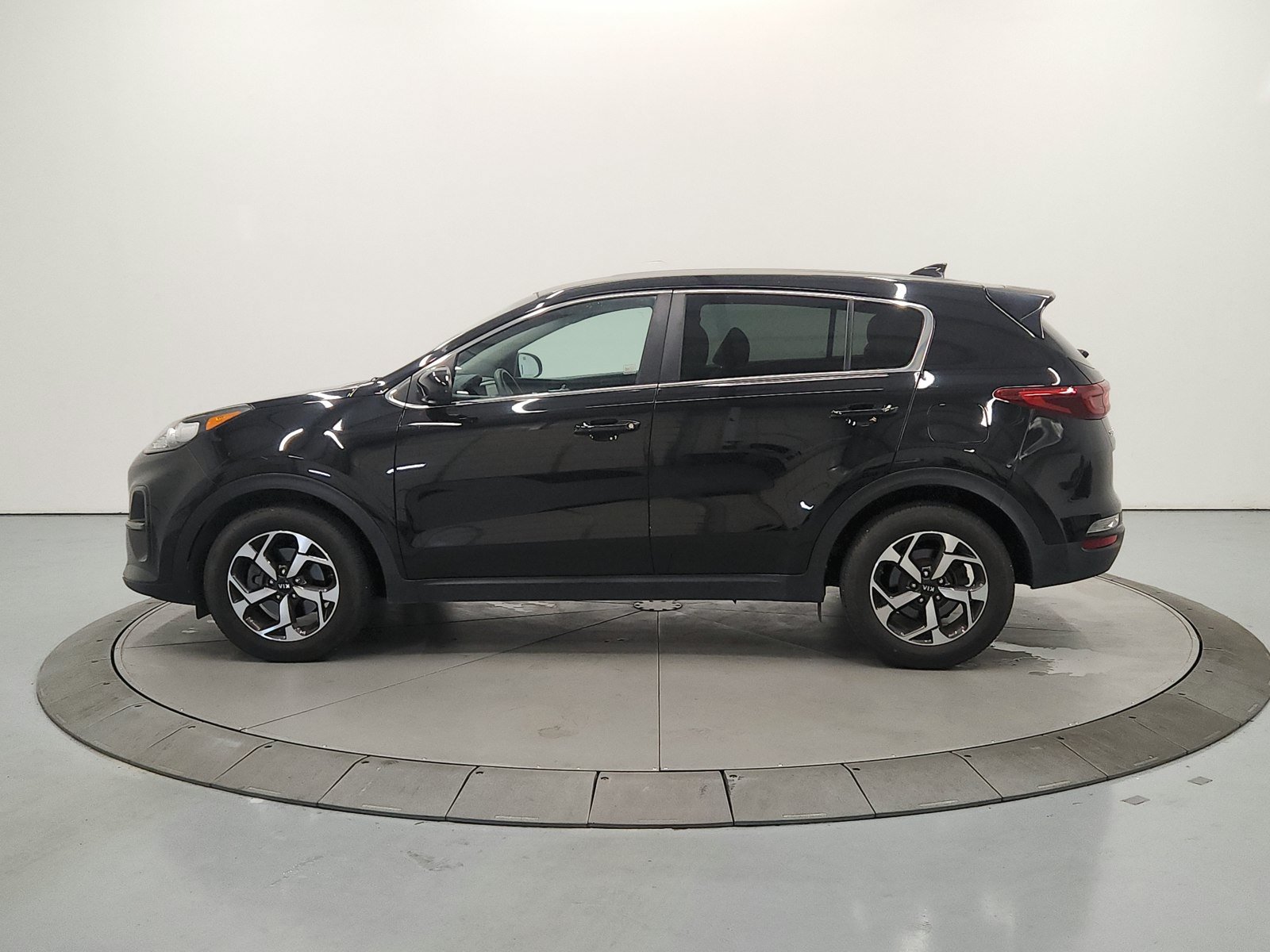 Used 2020 Kia Sportage LX FWD image 5