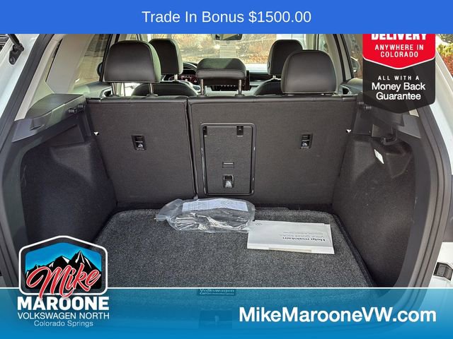 Certified 2025 Volkswagen Taos SEL image 12