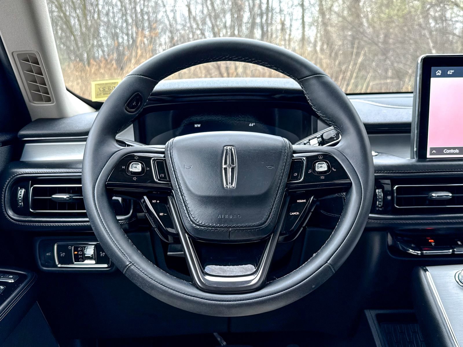 Used 2022 Lincoln Aviator AWD w/ Premium Package image 38