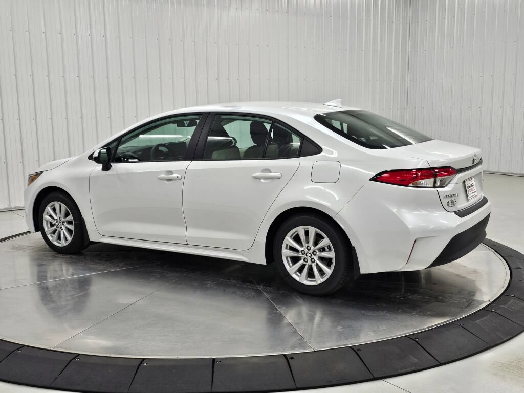 New 2026 Toyota Corolla LE FWD image 3