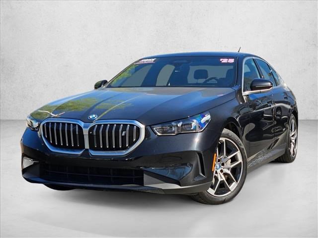 Certified 2025 BMW i5 eDrive40i w/ Premium Package image 1
