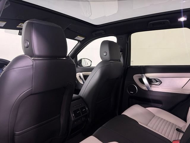New 2026 Land Rover Discovery Sport Landmark AWD/4WD image 18