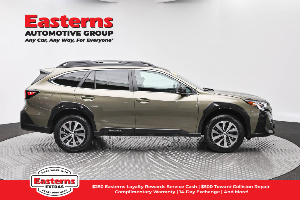 Used 2024 Subaru Outback Premium AWD/4WD image 5