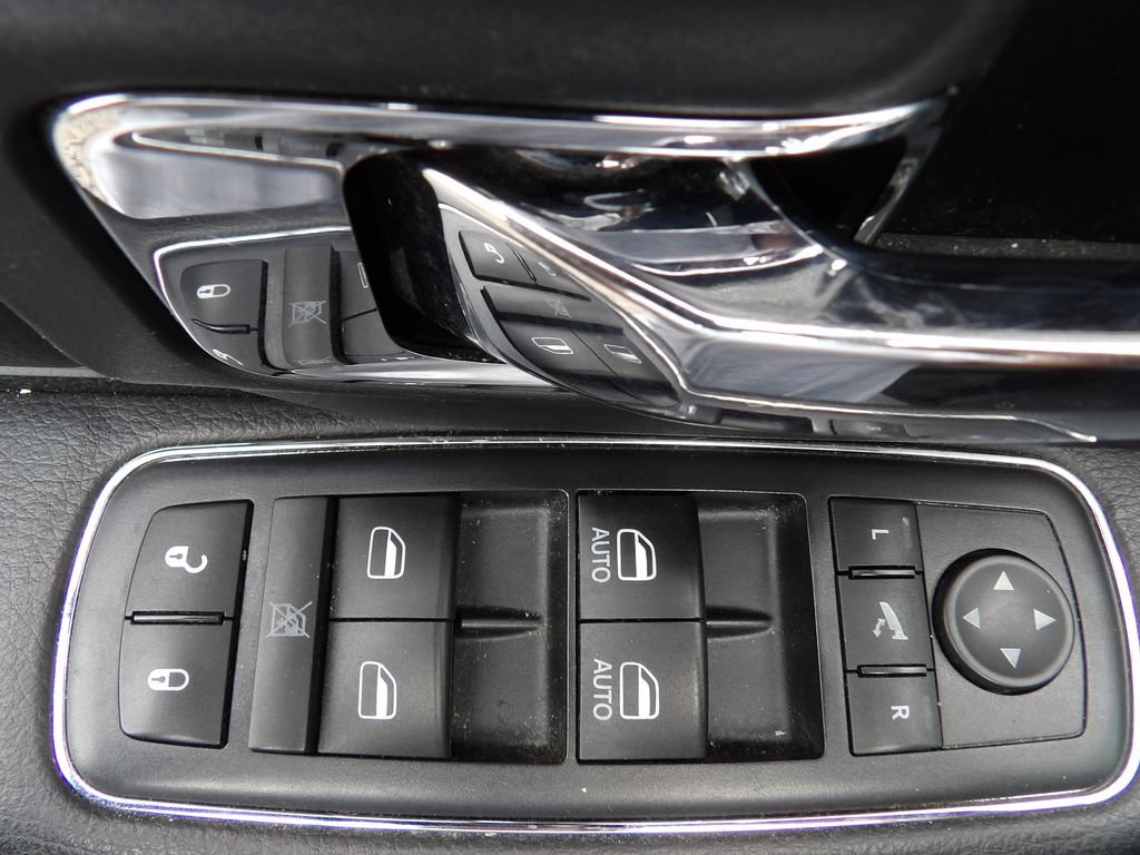 Used 2016 RAM 2500 Laramie AWD/4WD image 12