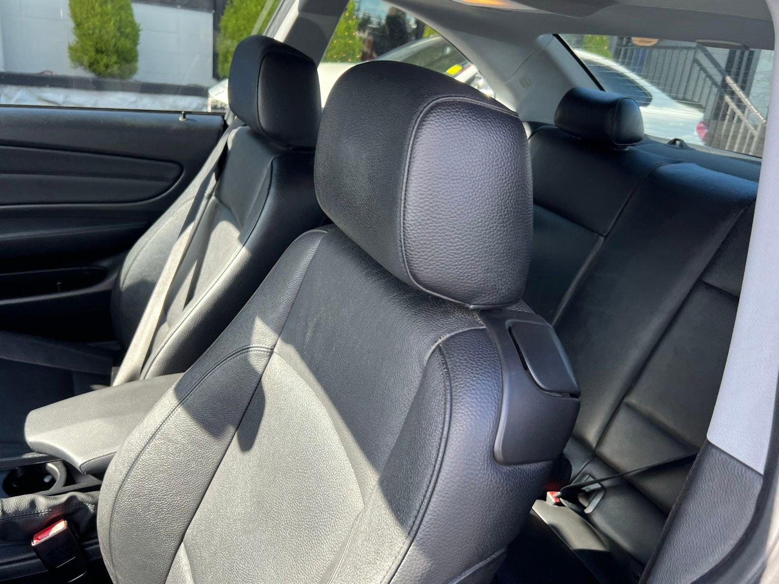 Used 2011 BMW 128i Coupe image 17