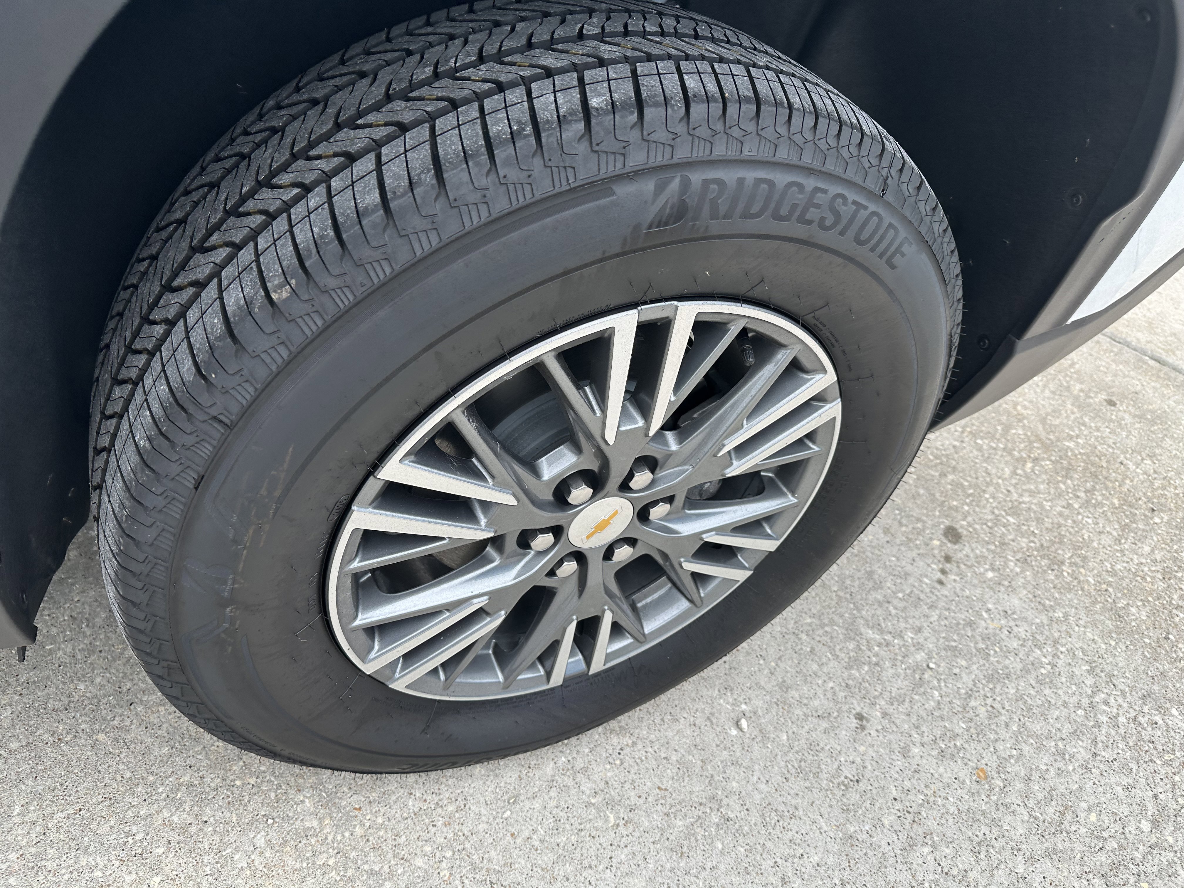 New 2026 Chevrolet Traverse LT w/ Driver Confidence Package image 9