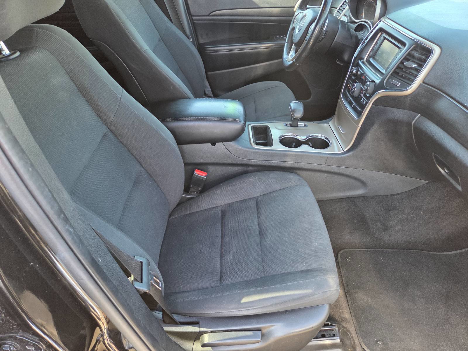 Used 2015 Jeep Grand Cherokee Laredo w/ Quick Order Package 23E image 15