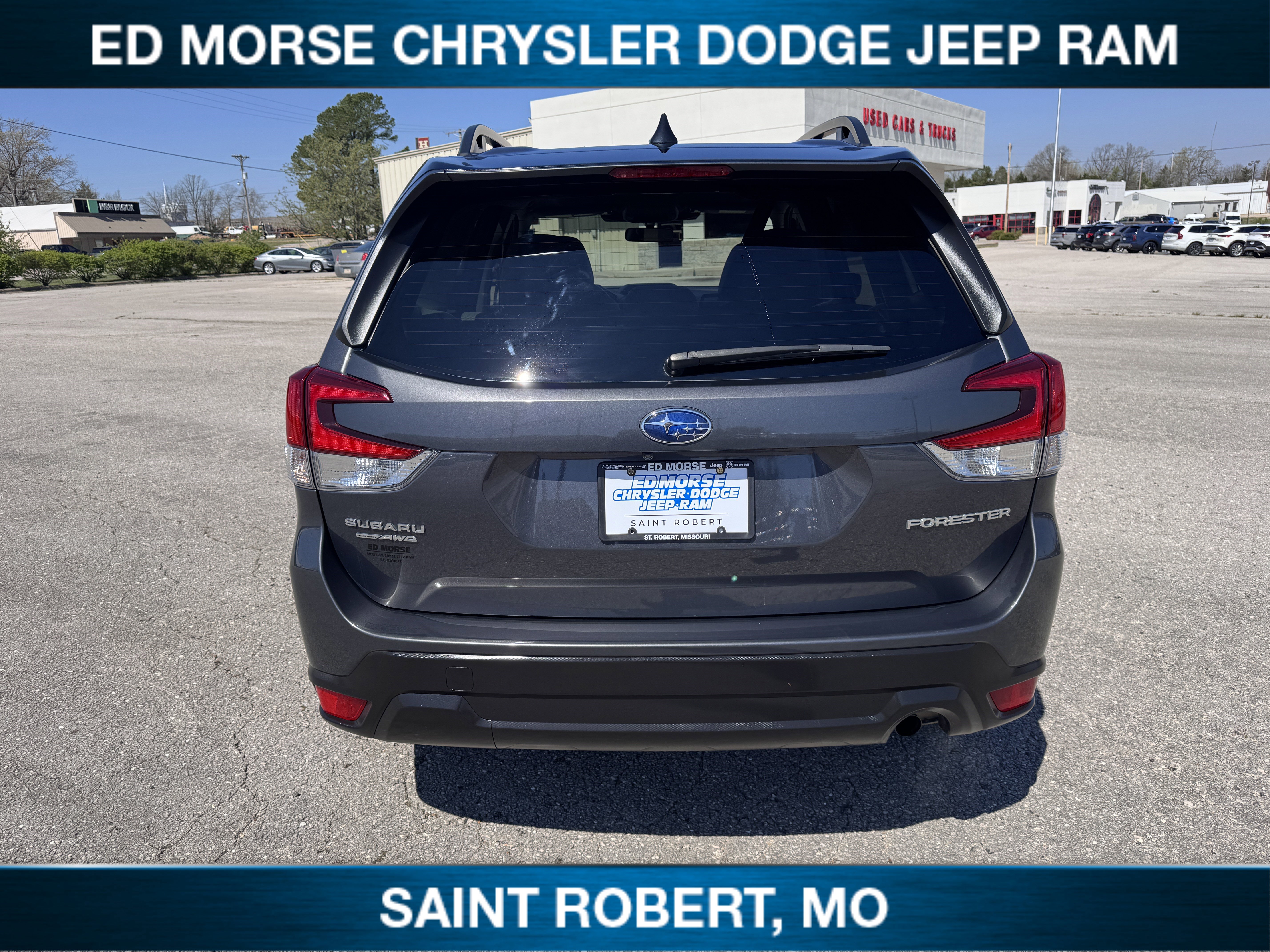 Used 2024 Subaru Forester Premium image 3