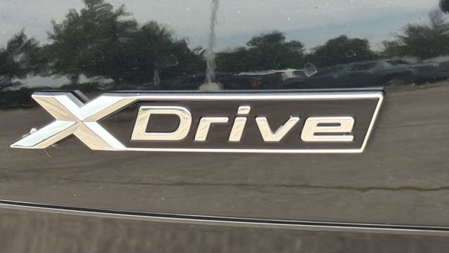 Used 2025 BMW 760i xDrive w/ Executive Package AWD/4WD image 65