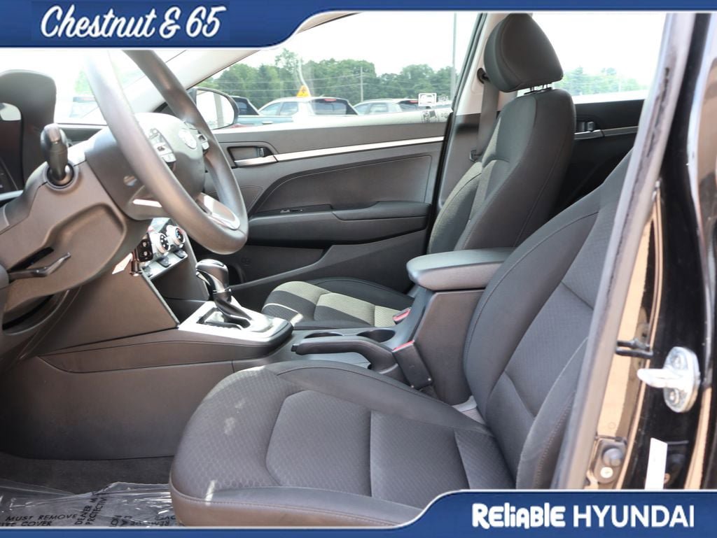 Used 2019 Hyundai Elantra SE w/ Cargo Package FWD image 23