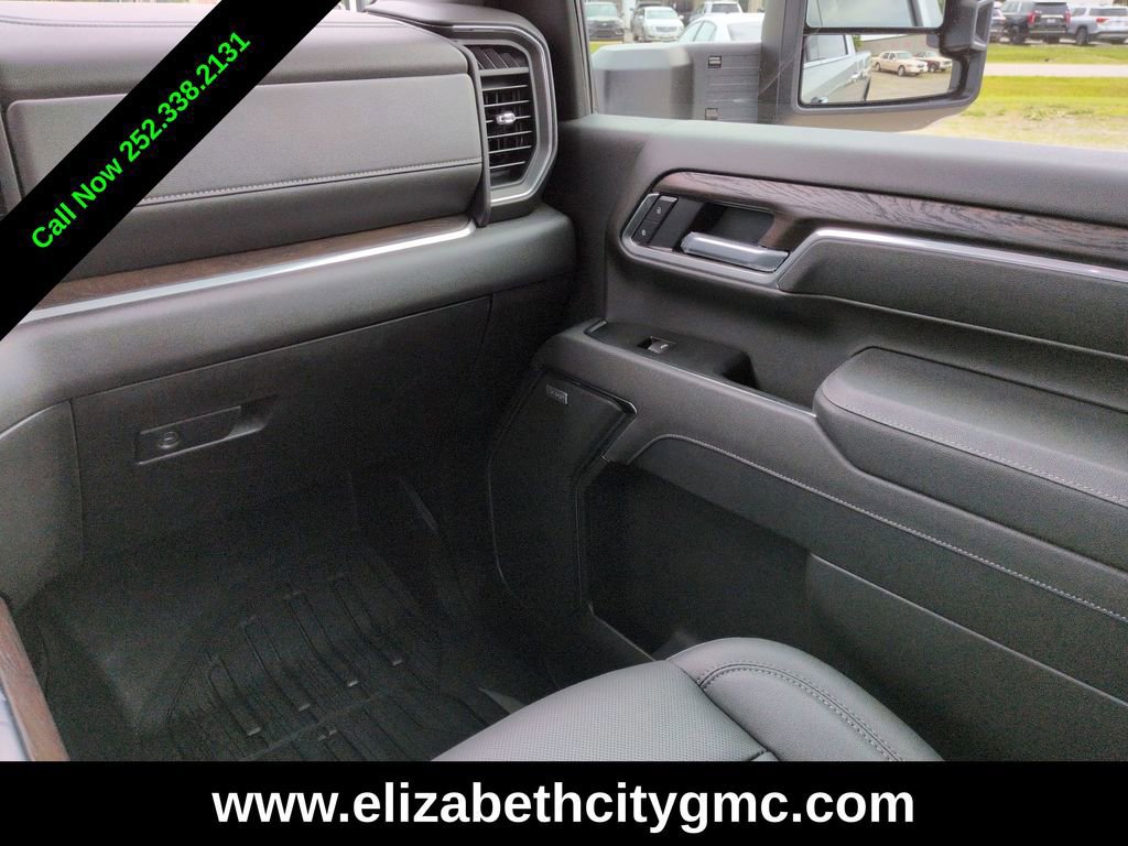 Used 2026 GMC Sierra 2500 SLT w/ SLT Premium Package AWD/4WD image 17