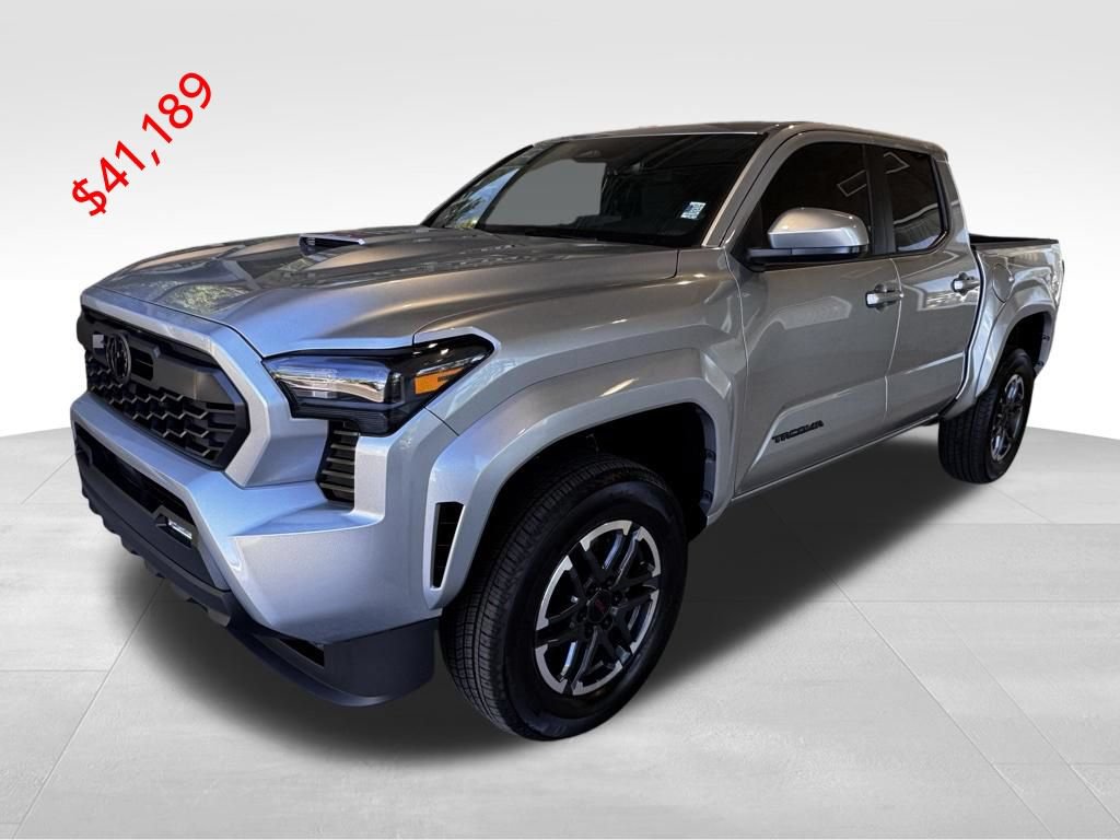 Certified 2026 Toyota Tacoma TRD Sport AWD/4WD image 4