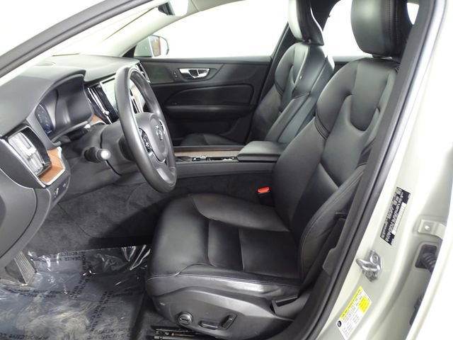 Used 2019 Volvo S60 T5 Momentum w/ Multimedia Package image 13
