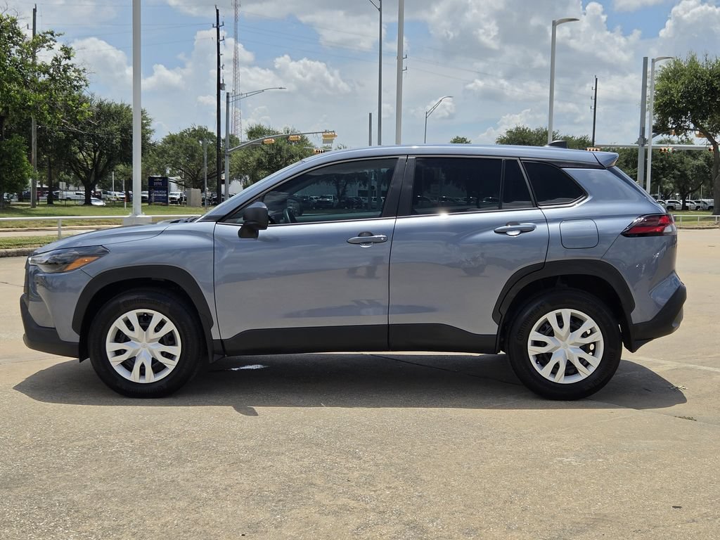 Used 2026 Toyota Corolla Cross L FWD image 6