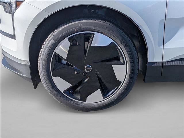 New 2026 Volvo EX30 Plus w/ Protection Package Premier image 11